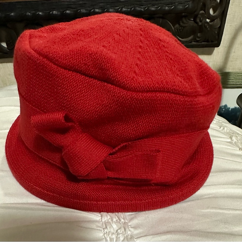 Red knit hat